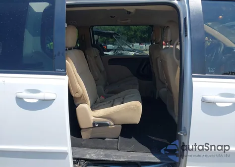 2014 Dodge Grand Caravan Sxt z USA, uszkodzony, nr VIN 2C4RDGCG5ER320277